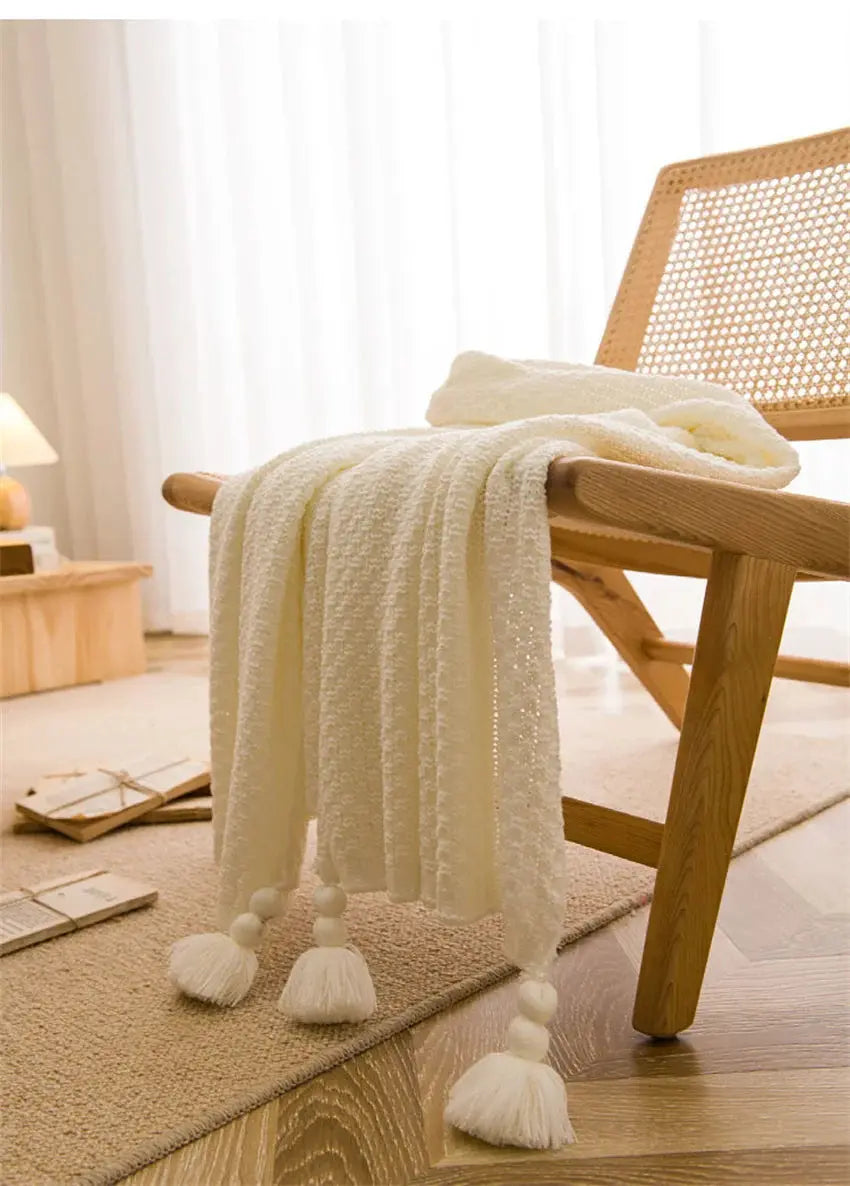 Manta Decorativa com Borlas e Trama Texturizada