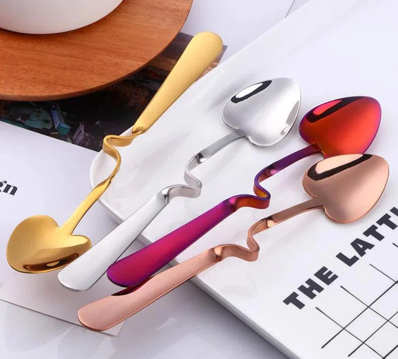 Conjunto com 4 Colheres em Aço Inoxidável com Encaixe para Copos e Xícaras-Kasamô