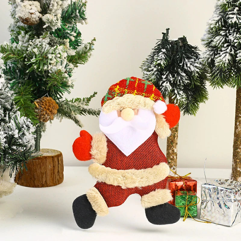 Kit com 8 Enfeites Natalinos em Tecido – Papai Noel, Rena, Boneco de Neve e Urso para Árvore de Natal Kasamô