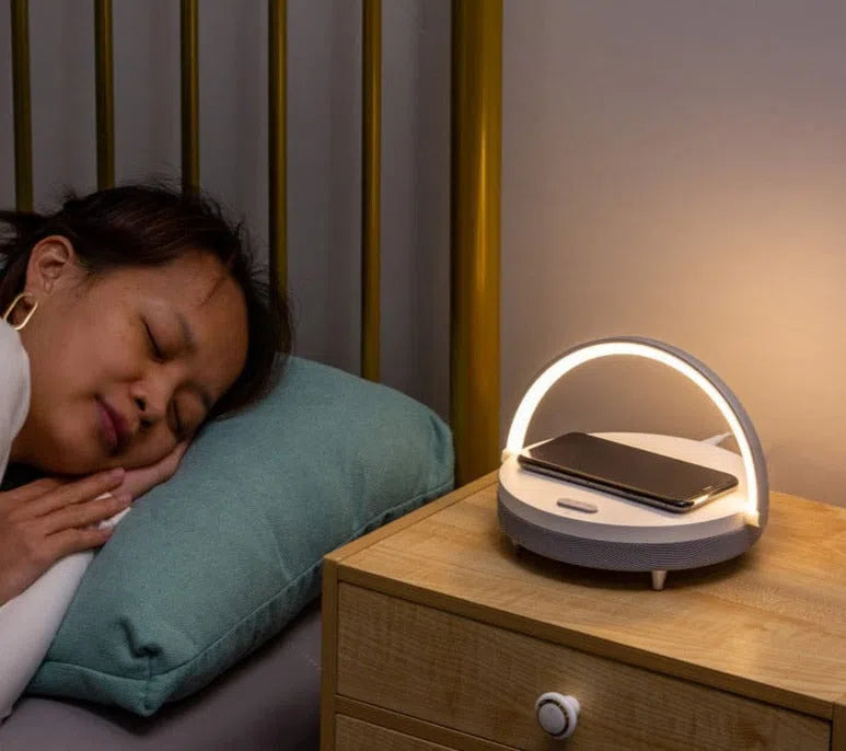 Luminária com Carregador Wireless e Caixa de Som Integrada S21 Pro-Kasamô