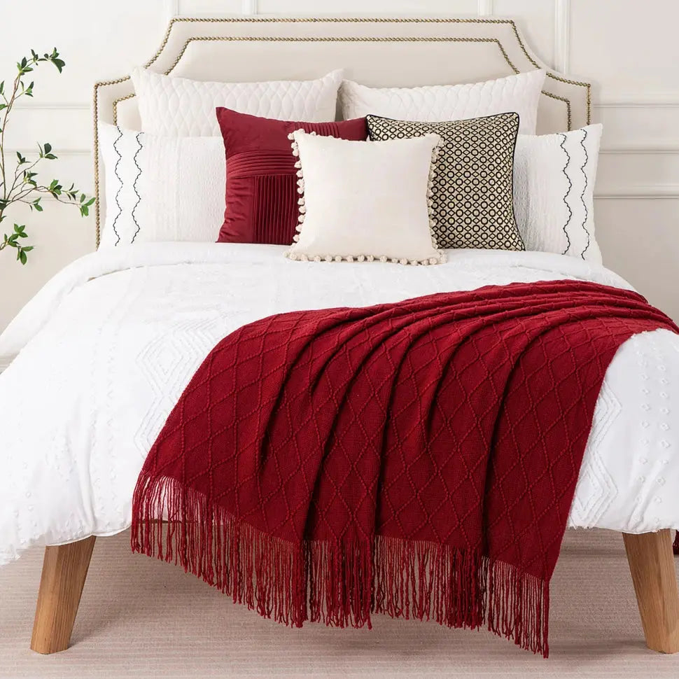 Manta Bordada com Tiras