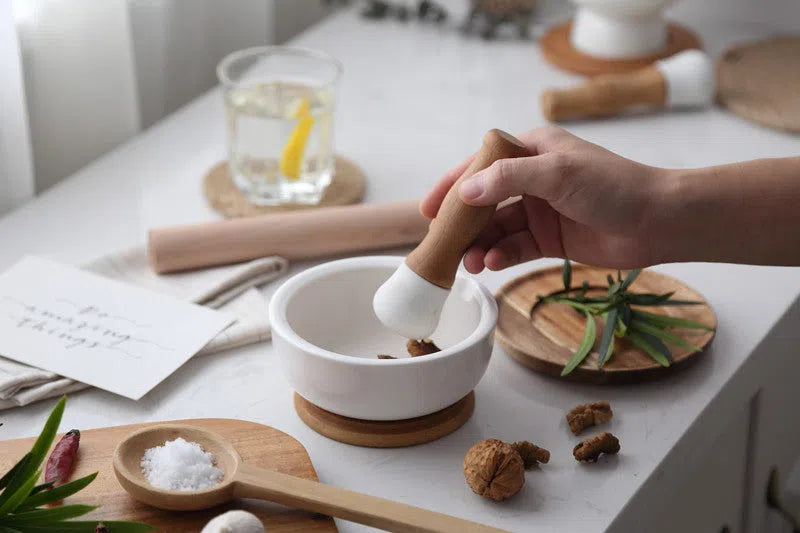 Pilão com Socador em Cerâmica e Bambu-Kasamô