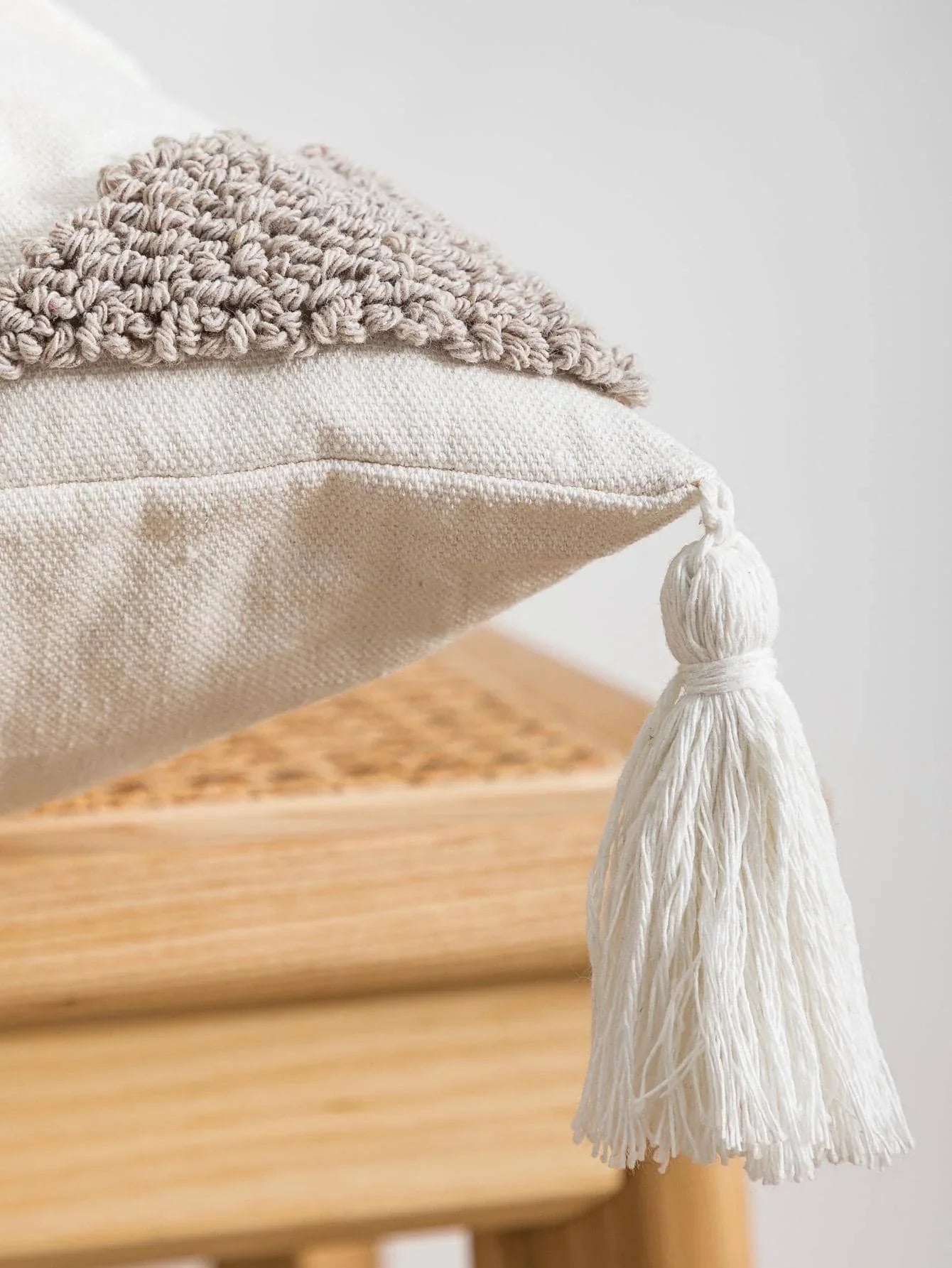 Capa de almofada serie Diamante Cinza em Algodão boêmio Bordado