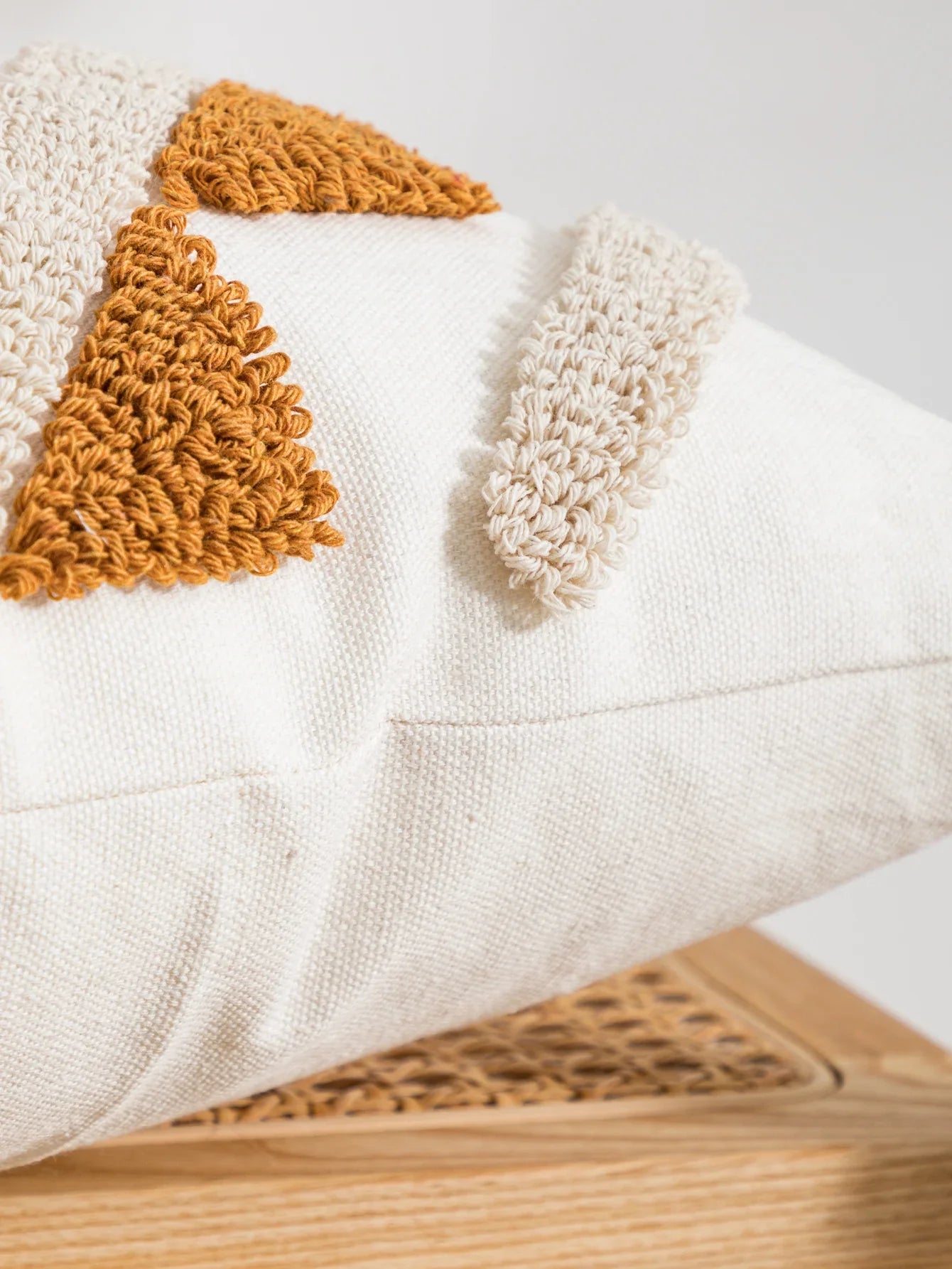 Capa de almofada série Geométrica Multicor em Algodão boêmio Bordado