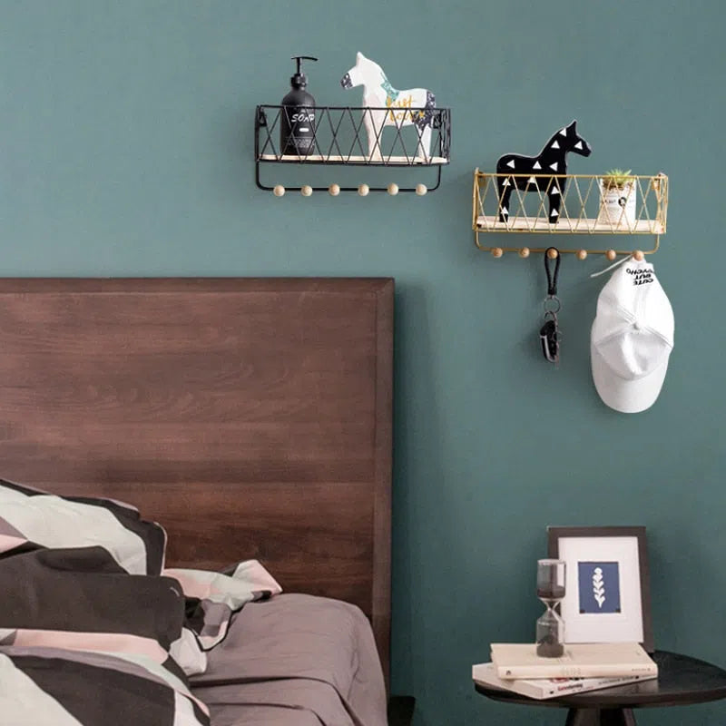 Suporte de Parede com Ganchos e Cesto Organizador-Kasamô