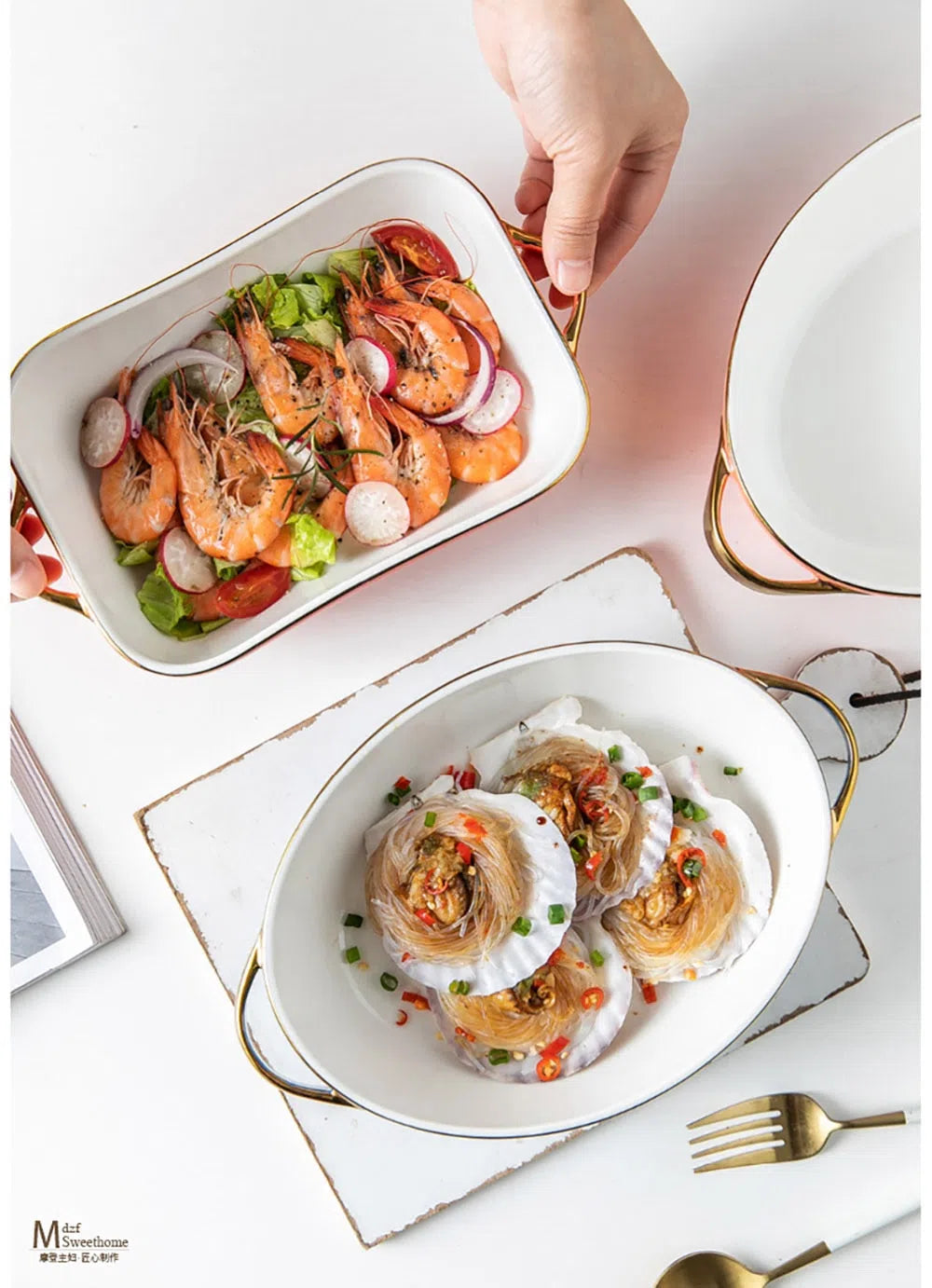 Travessa de Cerâmica Francesa com Alças Douradas-Kasamô