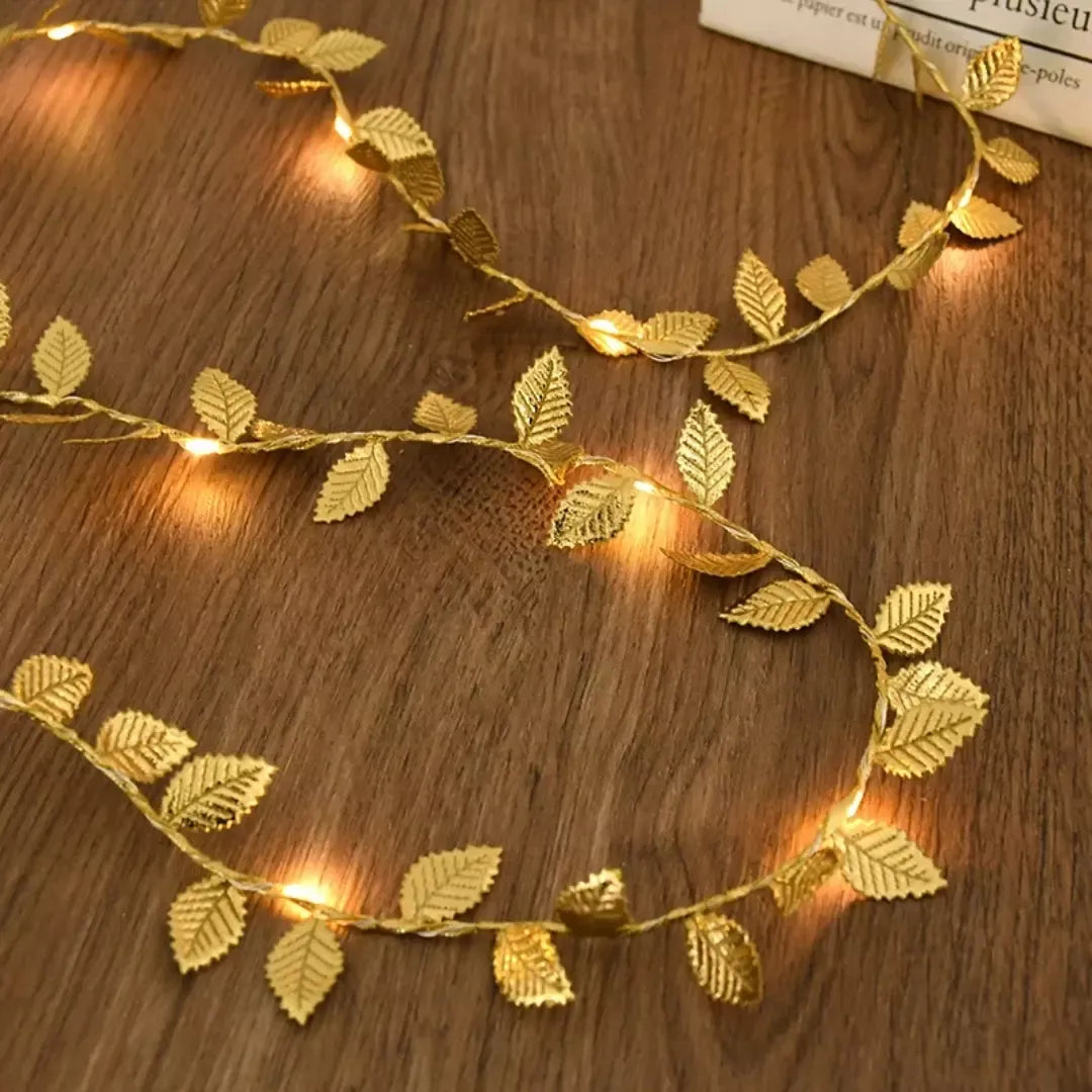 Trepadeira Artificial Folhas de Ouro com Luz de Led Kasadecor-Kasamô