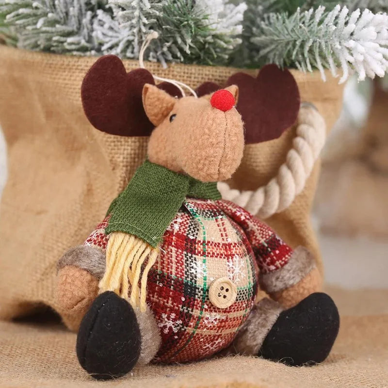 Boneco de Pelúcia Natalino para Decoração de Festa e Ambiente Kasamô