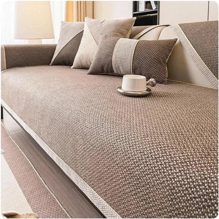 Capa de Sofá Marrom em Algodão e Linho – Antiderrapante com Design Sofisticado