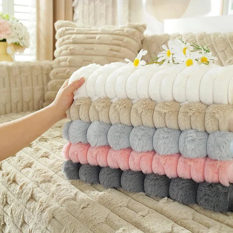 Capa de Sofá Laranja Aveludada com Textura Acolchoada