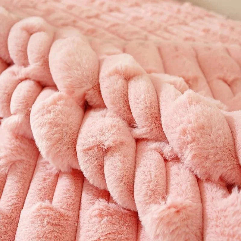 Capa de Sofá Rosa Aveludada com Textura Acolchoada