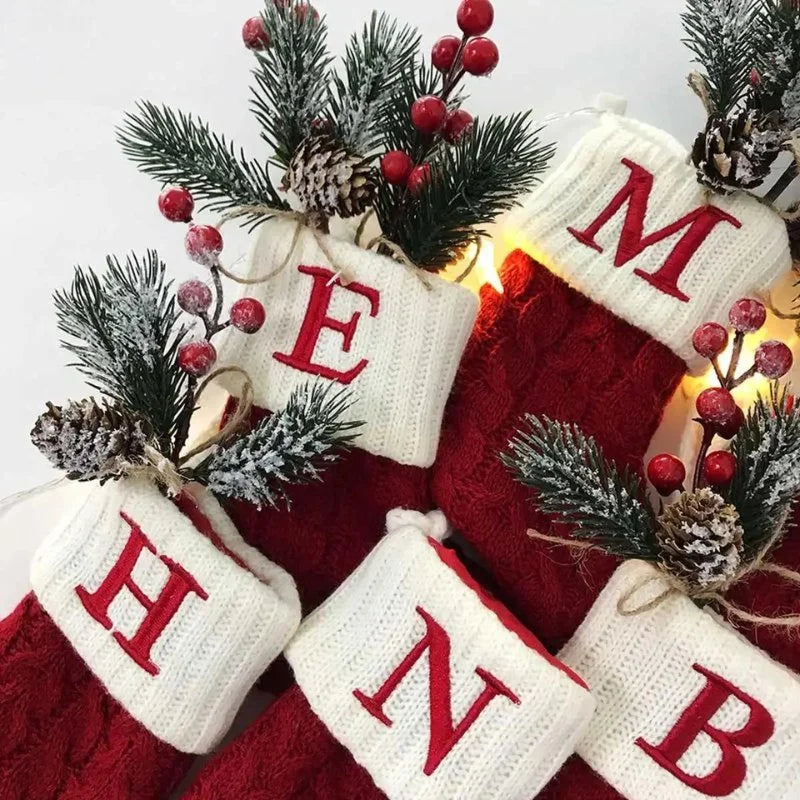 Enfeite Meias de Natal Letras do Alfabeto Kasamô