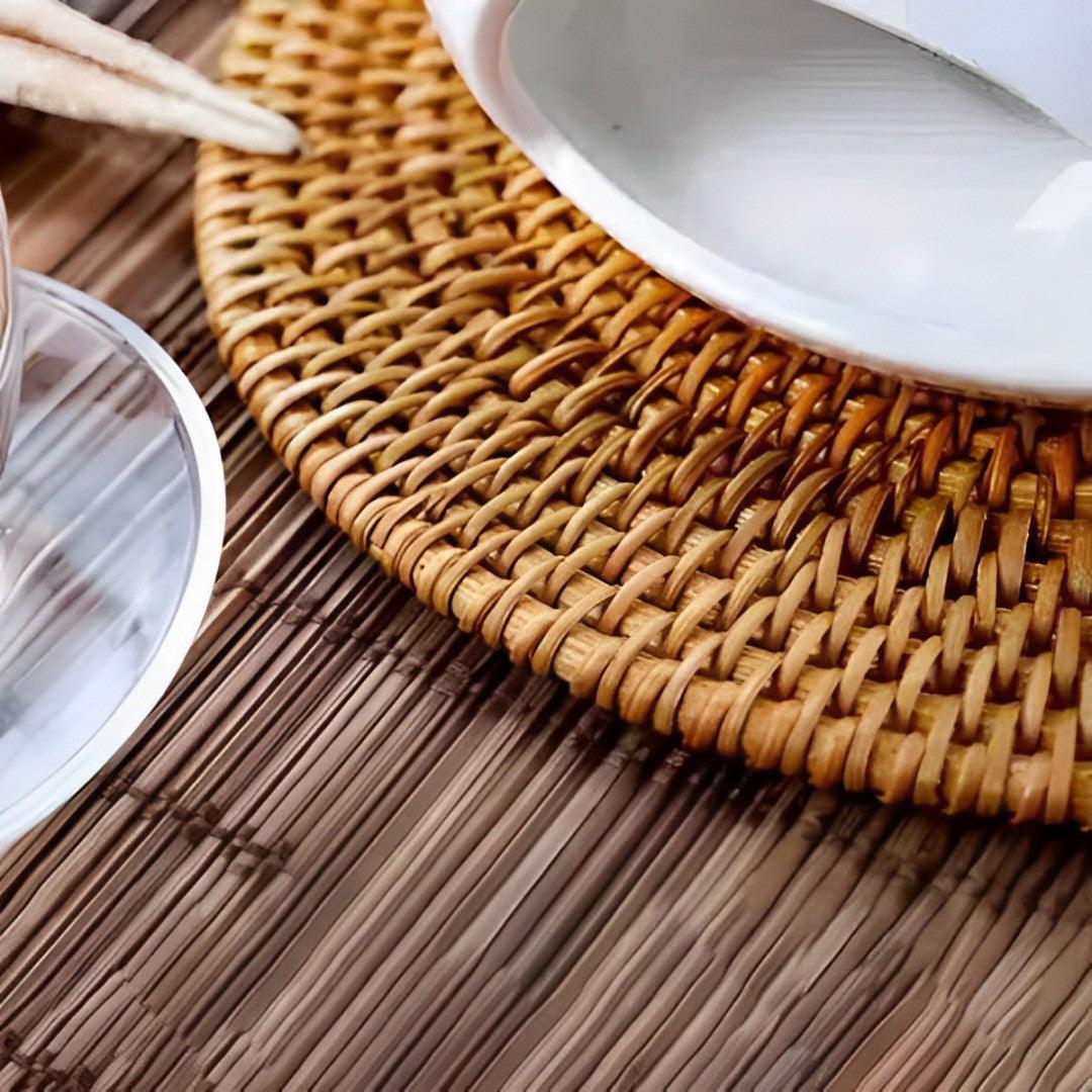 Suporte para Mesa Artesanal em Rattan de 6 peças + Suporte - Kasamô