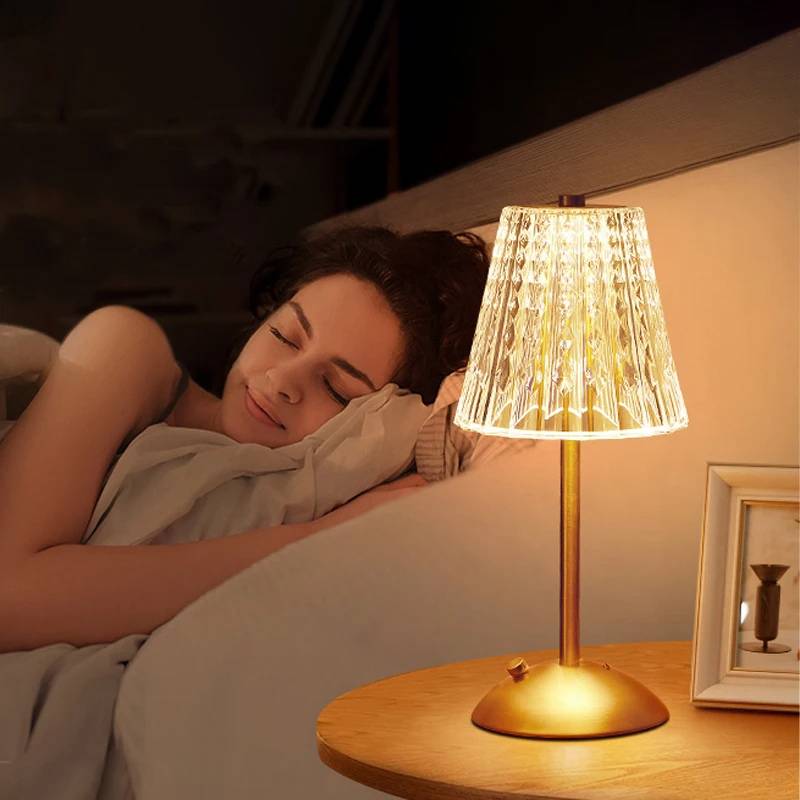 Abajur de Mesa LED Sem fio Recarregável Elegante