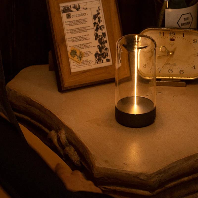 Luminária de Mesa Minimalista Moderna LED