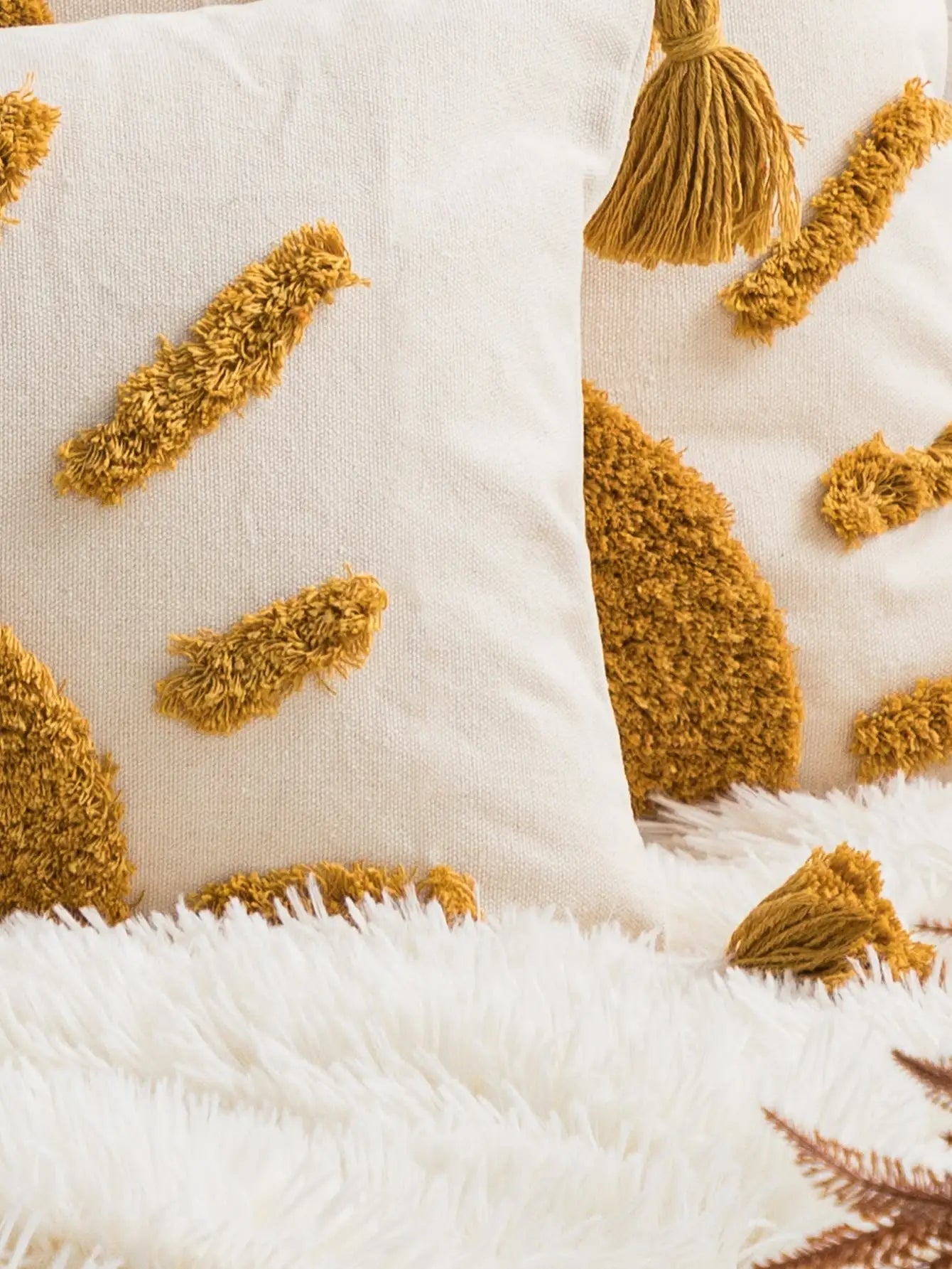 Capa de almofada série Sol Amarelo em Algodão boêmio Bordado