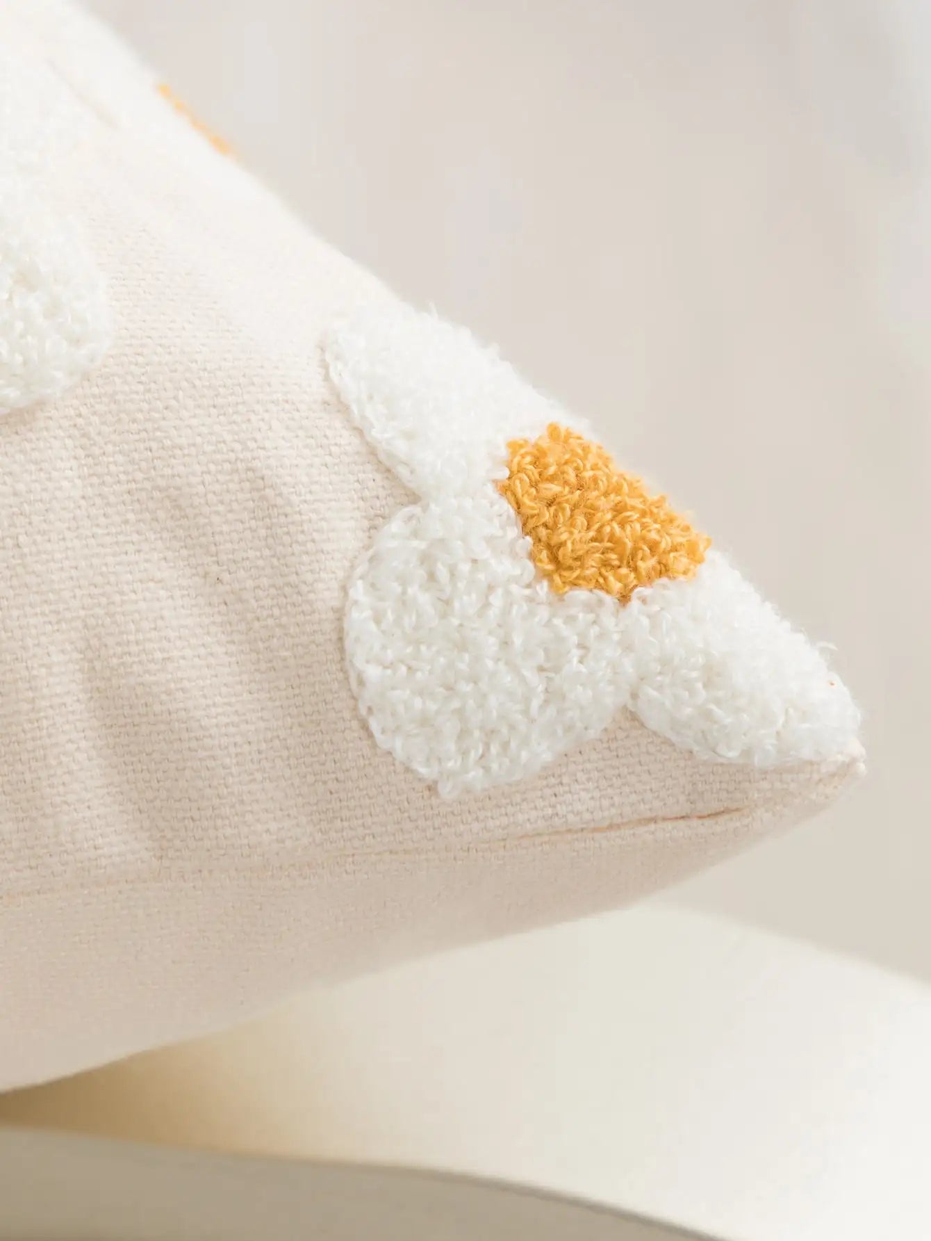 Capa de almofada Serie Flor Bordada