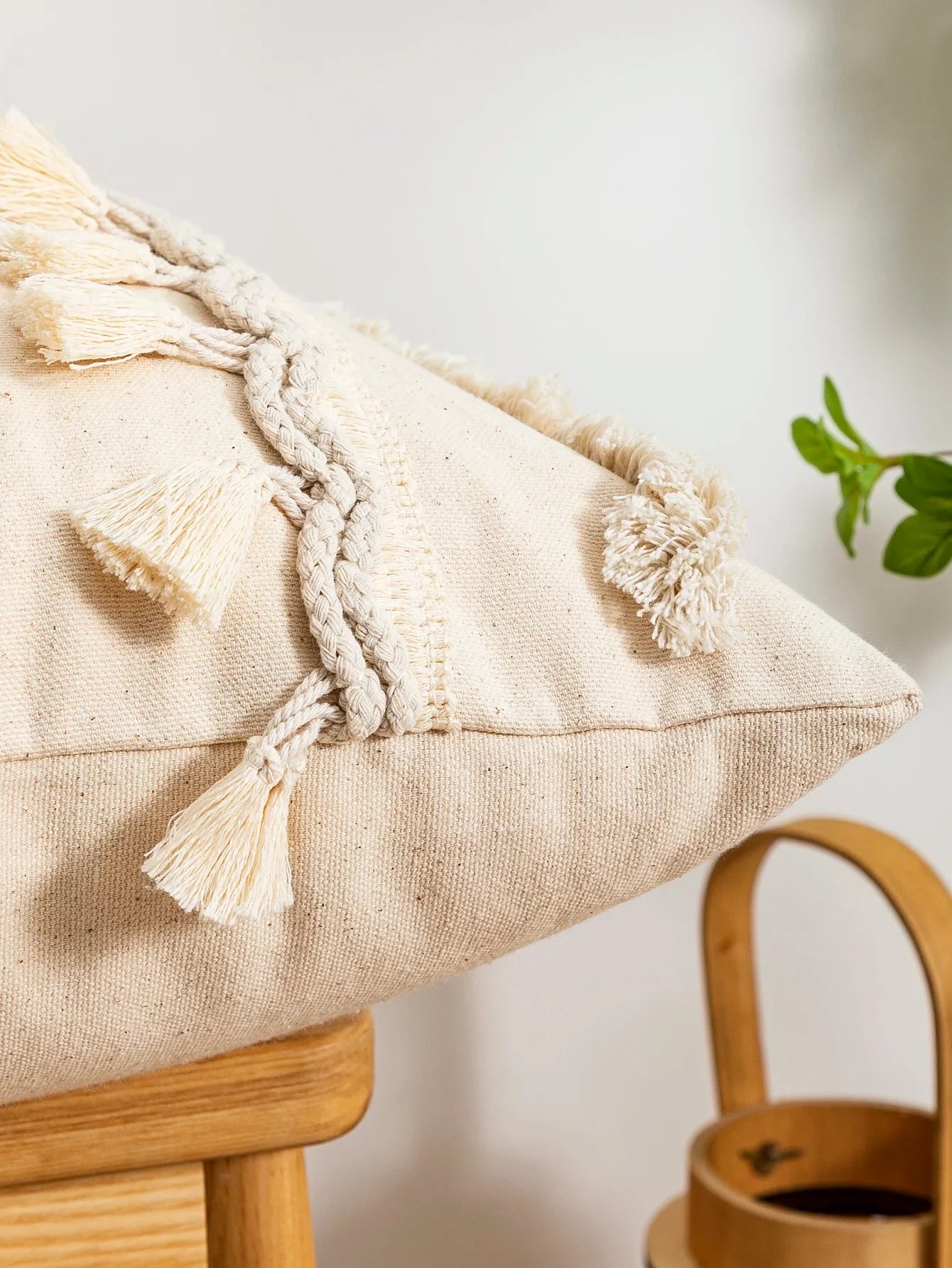 Capa de almofada serie Europeia Triangular com Borla