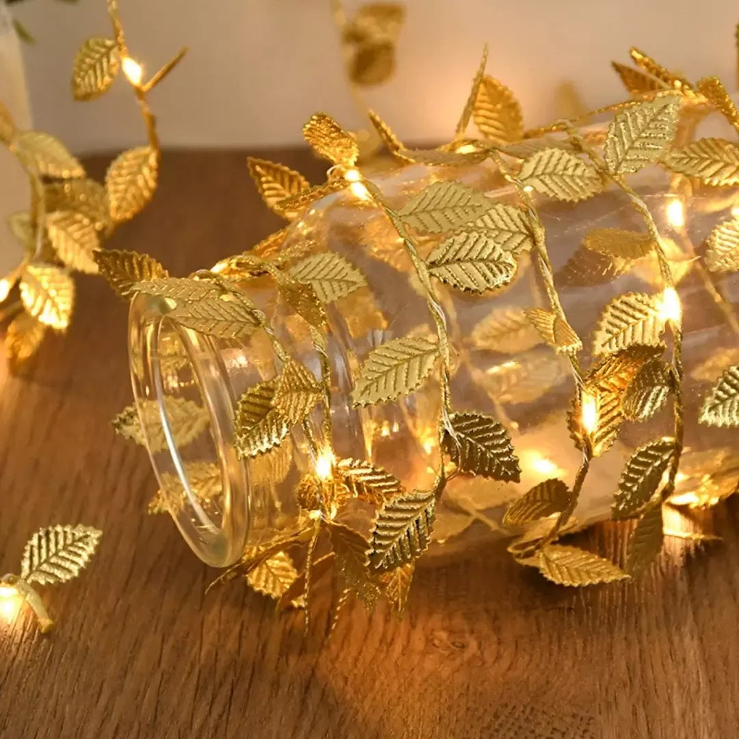 Trepadeira Artificial Folhas de Ouro com Luz de Led Kasadecor-Kasamô