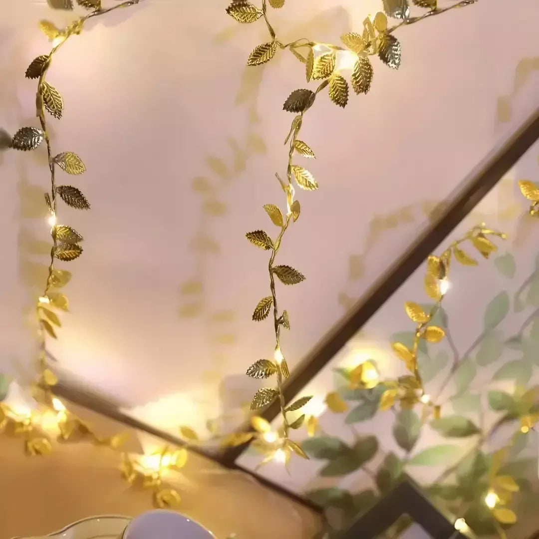 Trepadeira Artificial Folhas de Ouro com Luz de Led Kasadecor-Kasamô