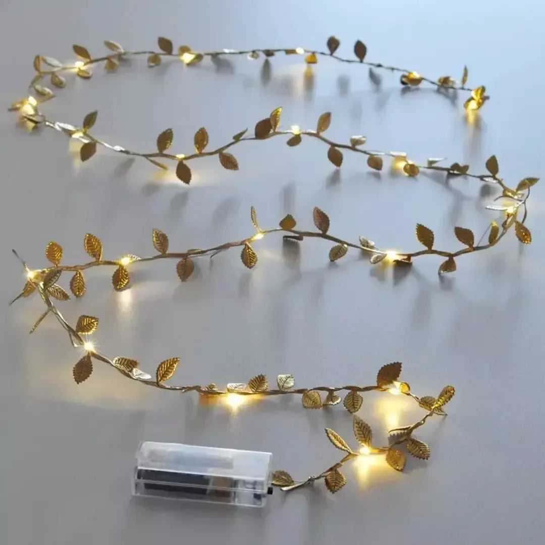 Trepadeira Artificial Folhas de Ouro com Luz de Led Kasadecor-Kasamô