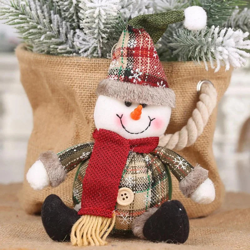 Boneco de Pelúcia Natalino para Decoração de Festa e Ambiente Kasamô