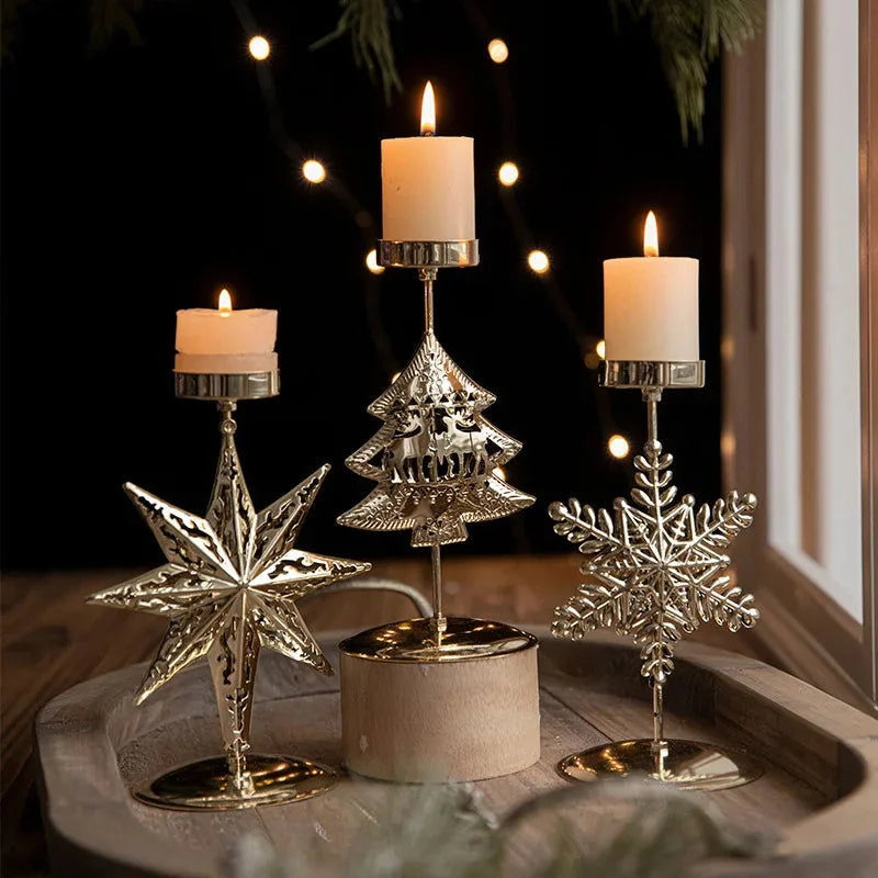 Castiçal de Ferro Dourado com Estrela e Rena Decoração Natal Kasamô