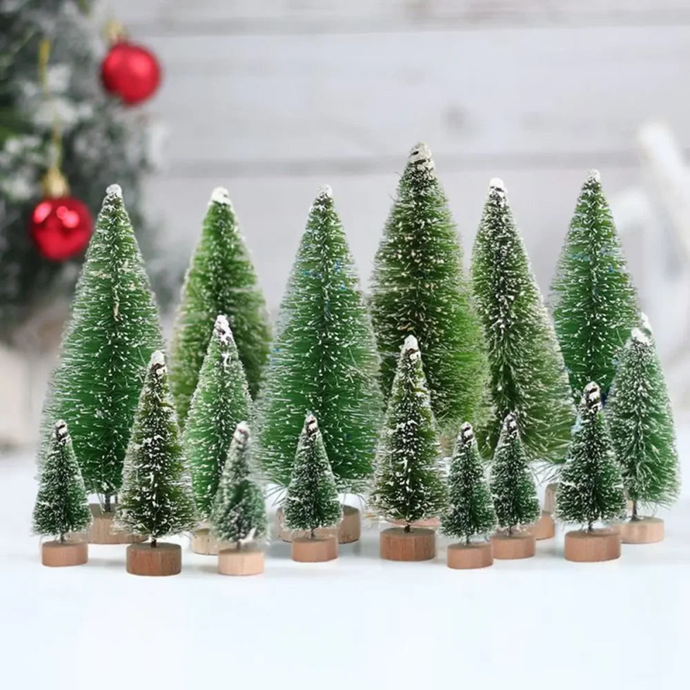 Conjunto Mini árvores de Natal em Pinheiro para Decoração Kasamô