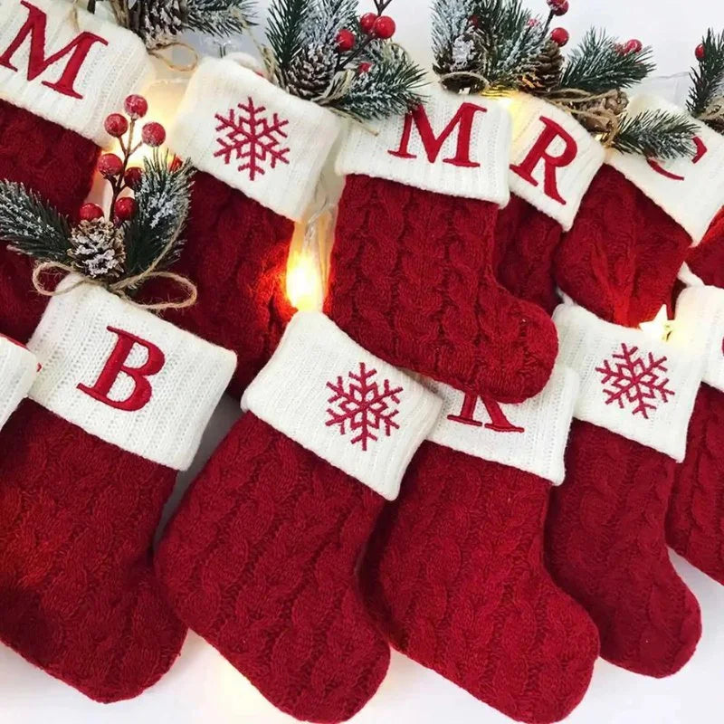 Enfeite Meias de Natal Letras do Alfabeto Kasamô