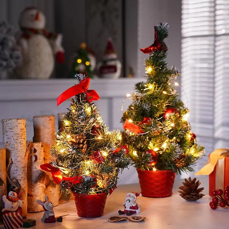 Mini árvore de Natal Led com Enfeites e Agulhas de Pinheiro Kasamô