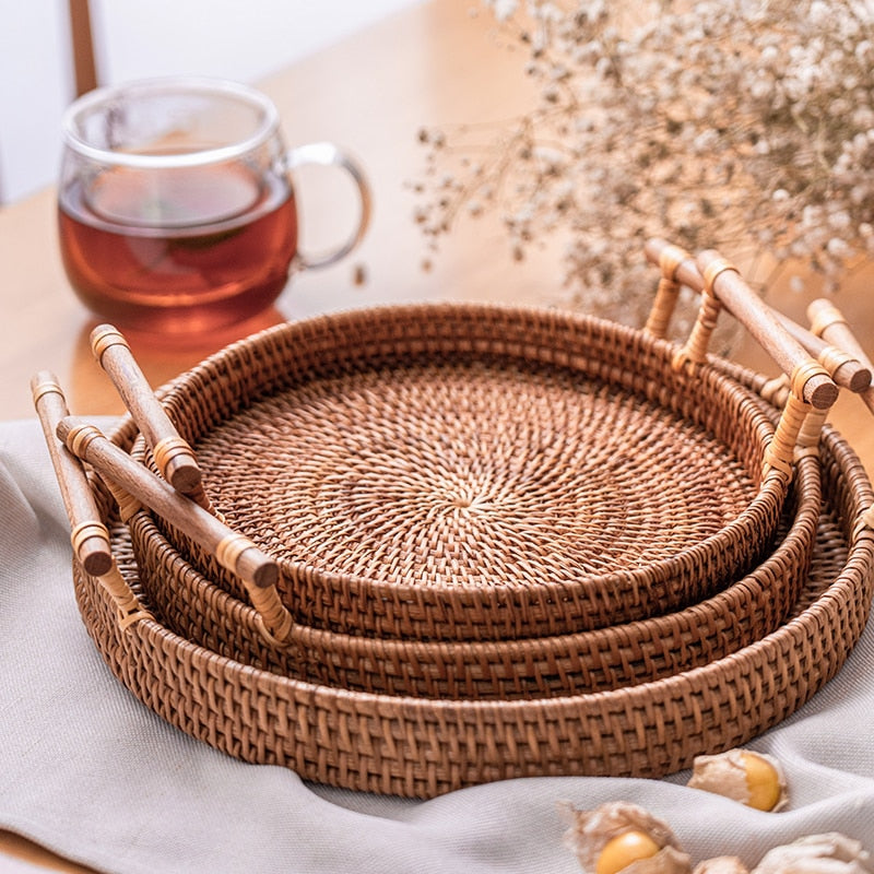 Bandeja Redonda em Rattan com Alças