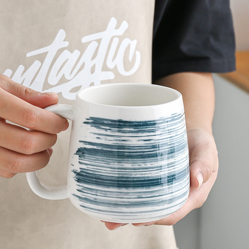 Caneca em Cerâmica Estilo Japonês Pintada a Mão - 500ml